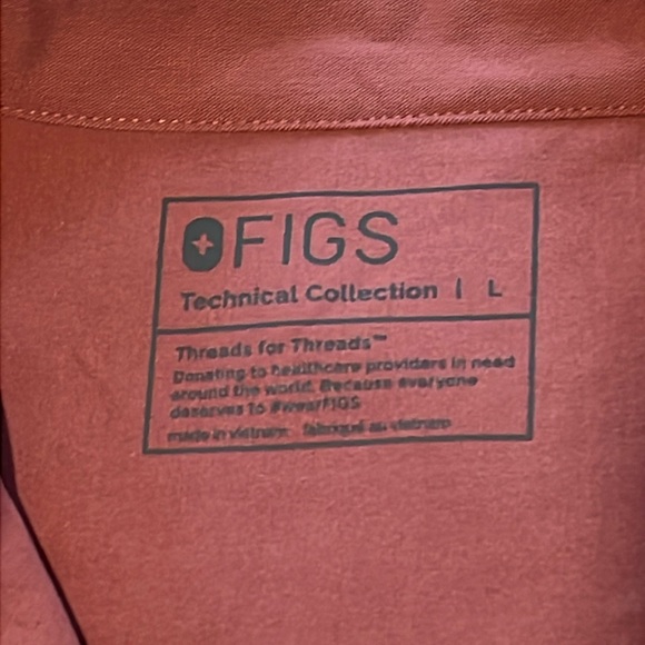 FIGS Women’s Rafaela Oversized Scrub Top Size L - Mauve - Picture 5 of 5